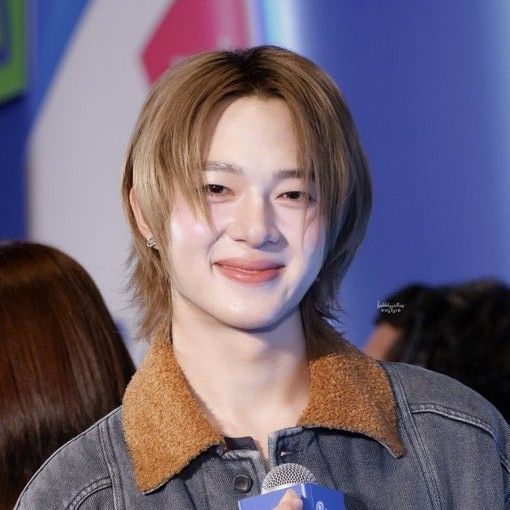 A moment captured by a fan of NuNew