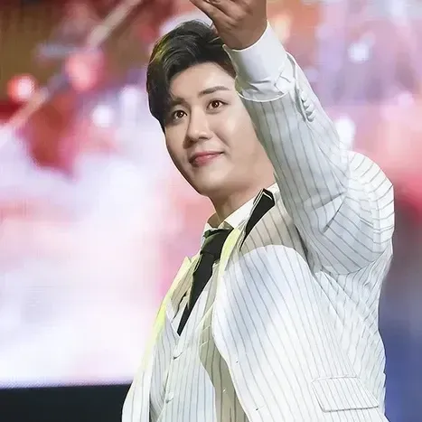 Behind-the-scenes cut of Jin Haesung