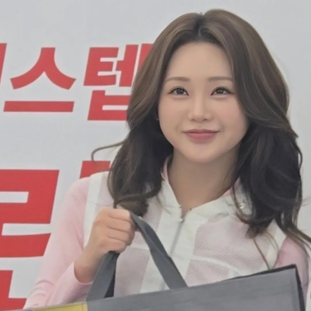 홍지윤의 비하인드 컷