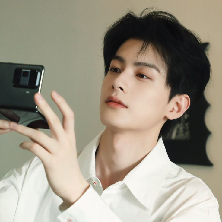 Latest photo of Chen Heyi