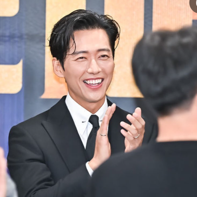 Latest photo of Namkoong Min