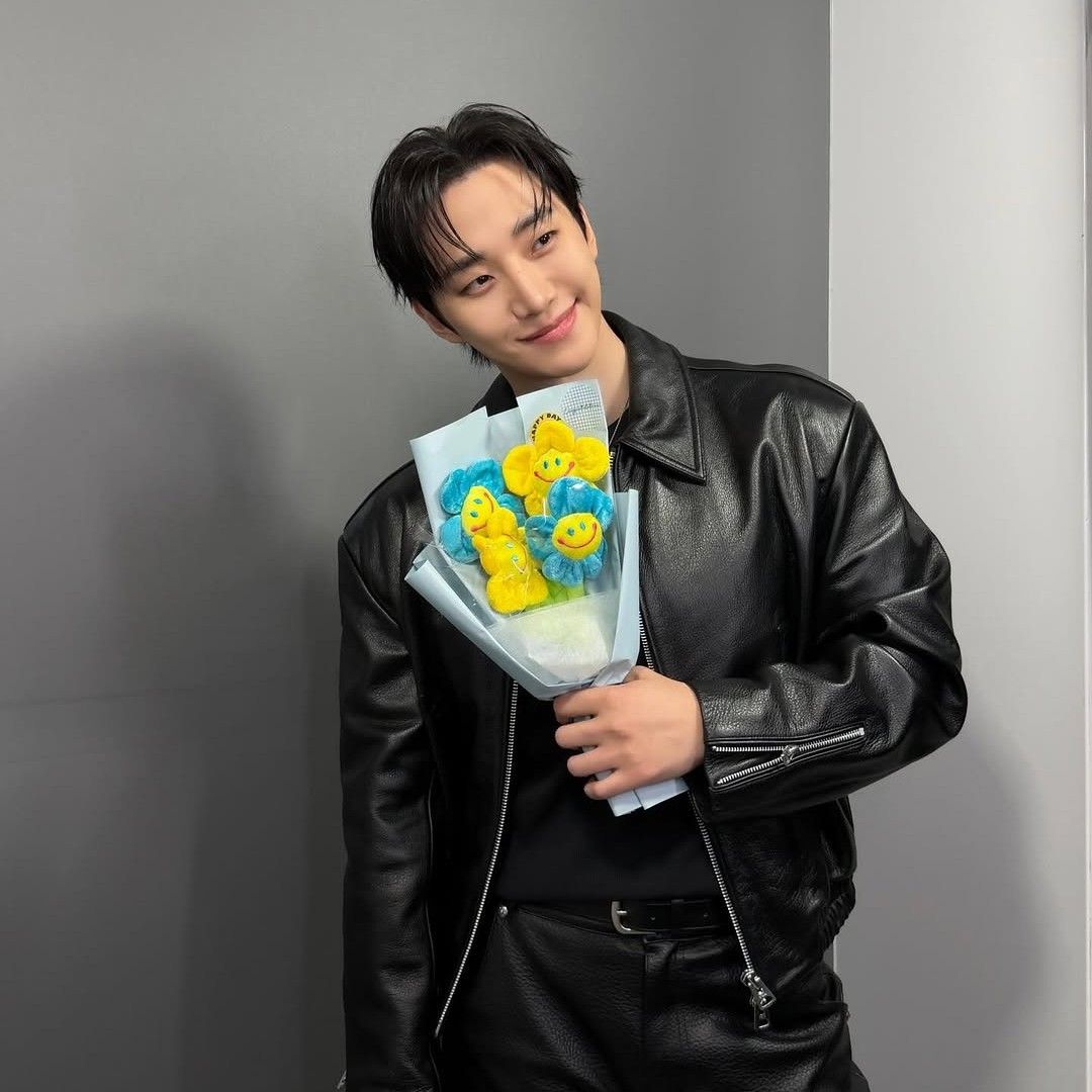 イ・ジュノの最近の活動ショット