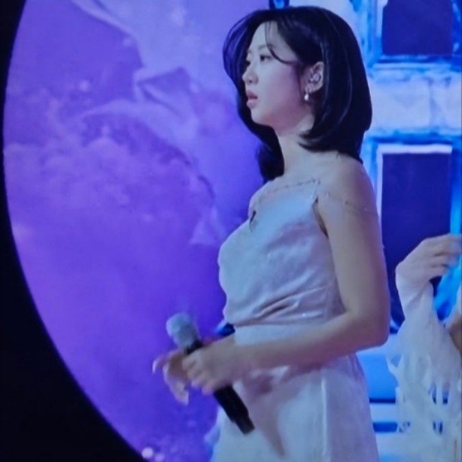 Recent activity shot of Kang Hyeyeon