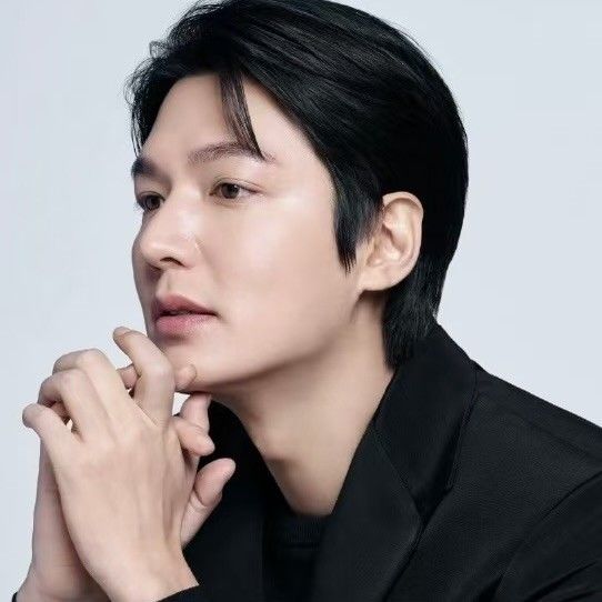 粉絲拍下的李敏鎬瞬間