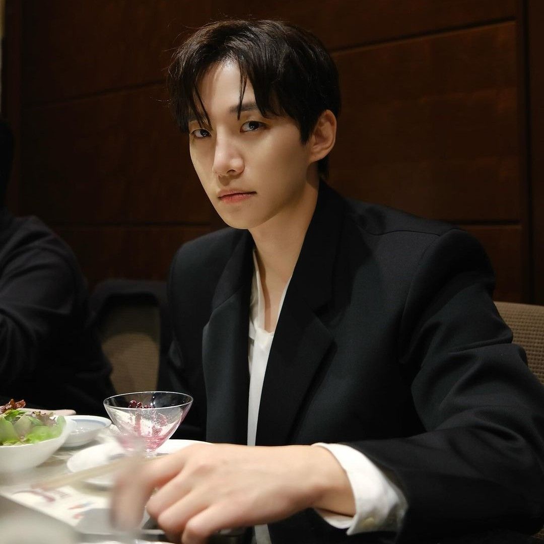 粉丝拍下的李俊昊瞬间