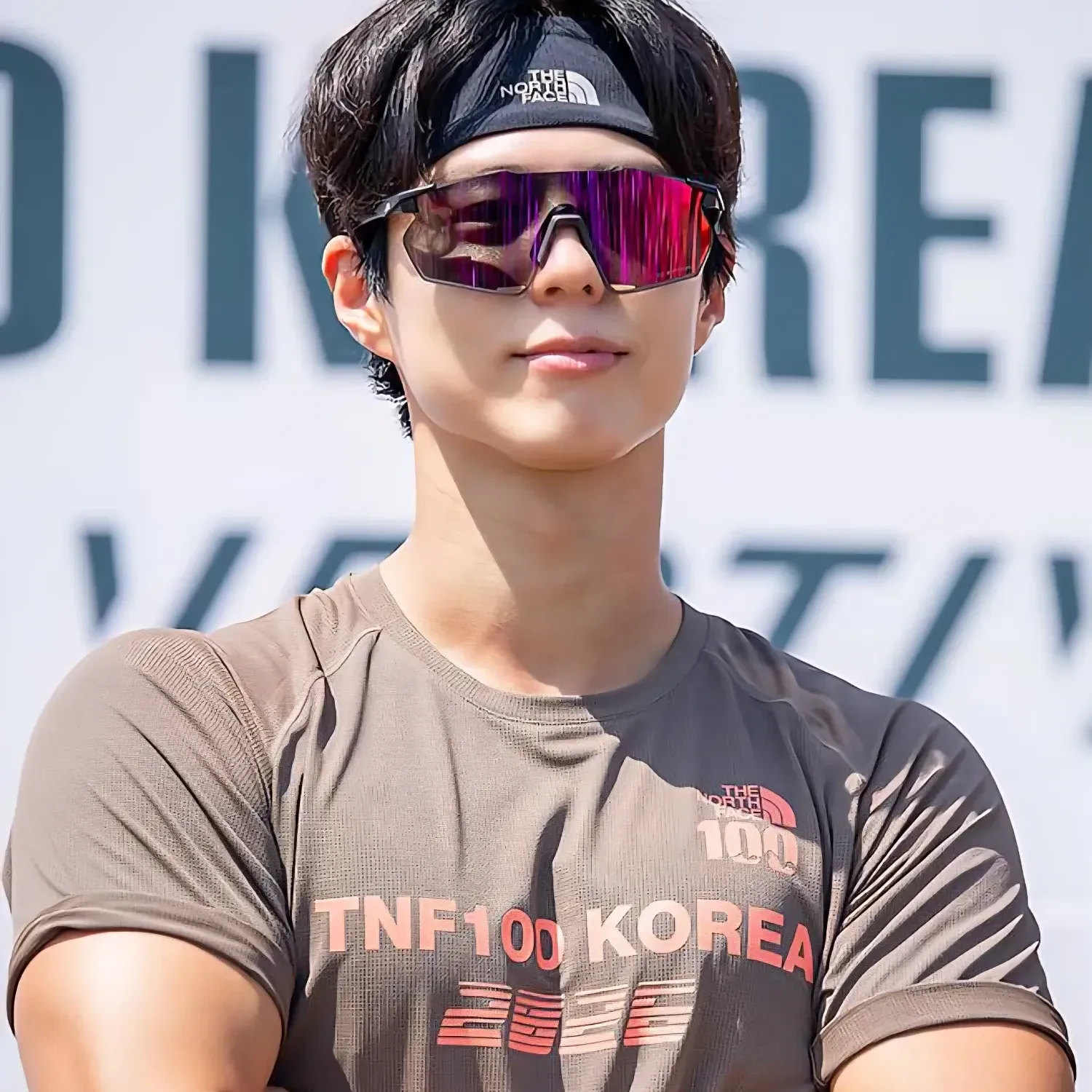 A moment captured by a fan of Park Bogum