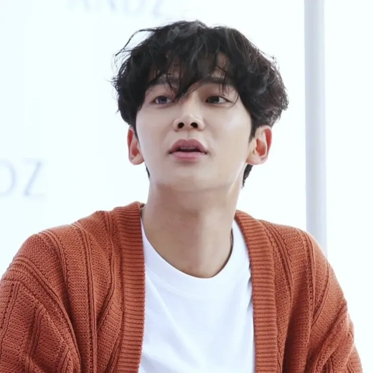 Momen yang diabadikan oleh penggemar Rowoon