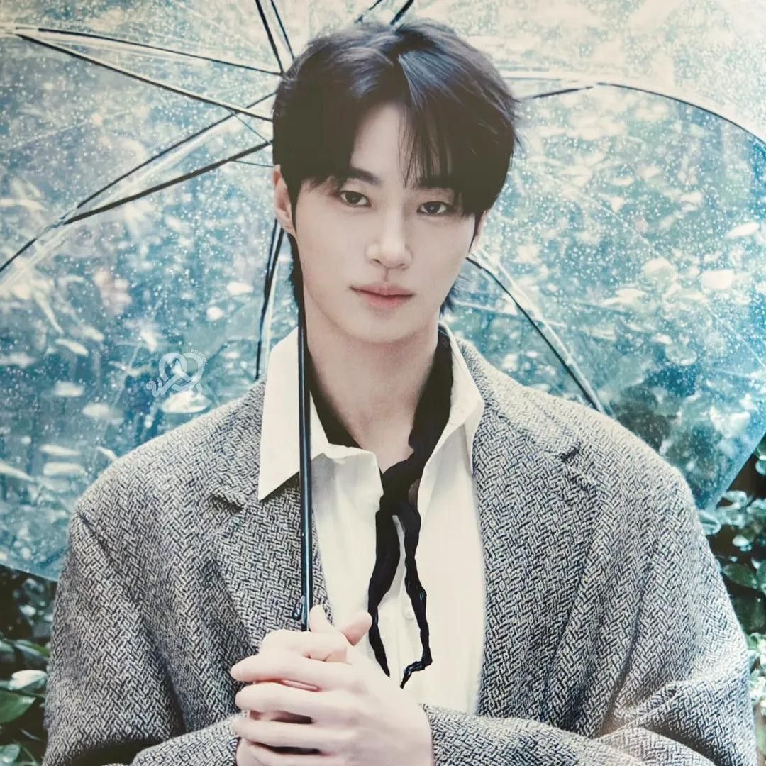 边佑锡的近期活动照