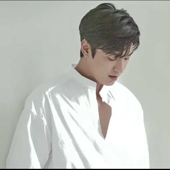 이민호 최근 활동샷