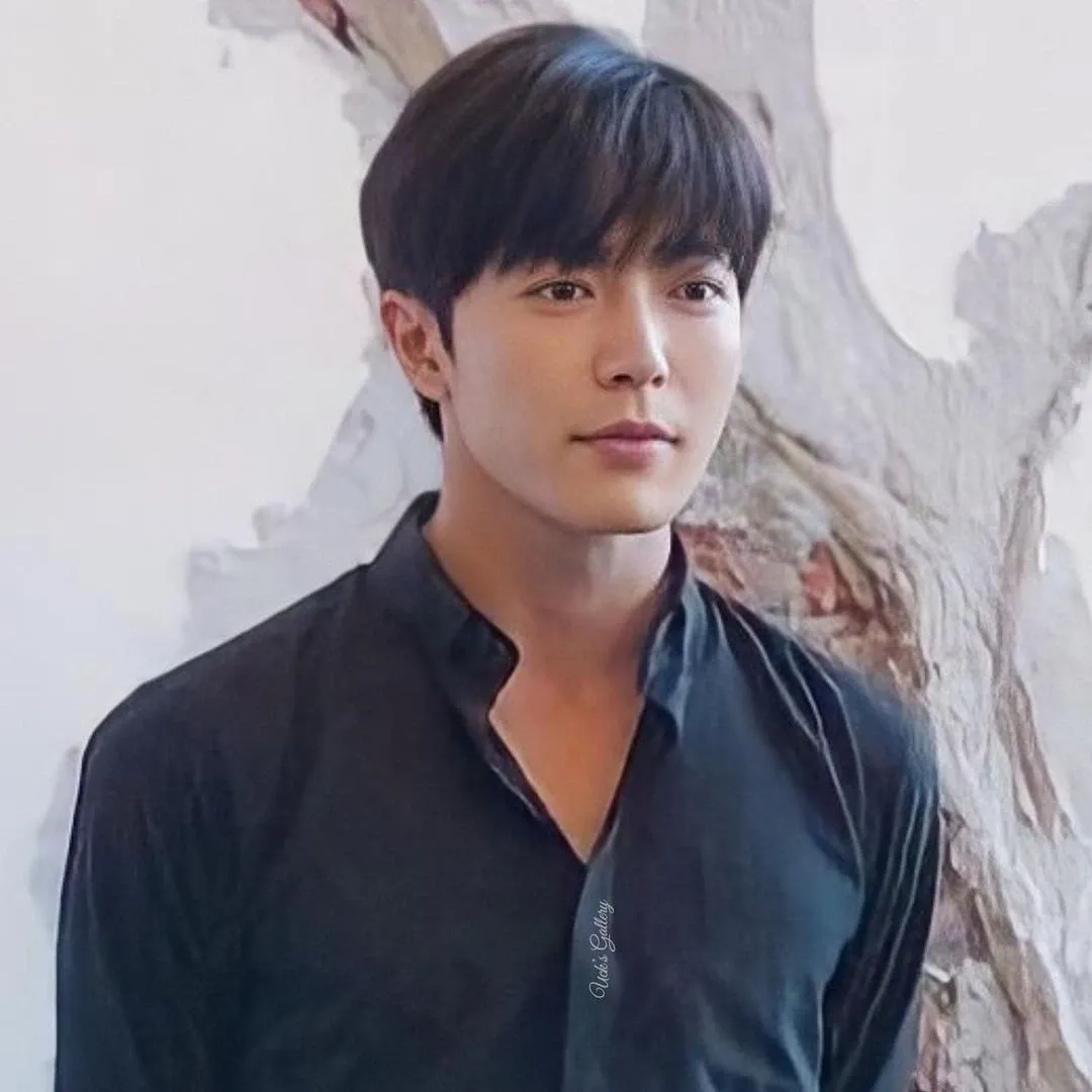 A moment captured by a fan of Kim Jaewook