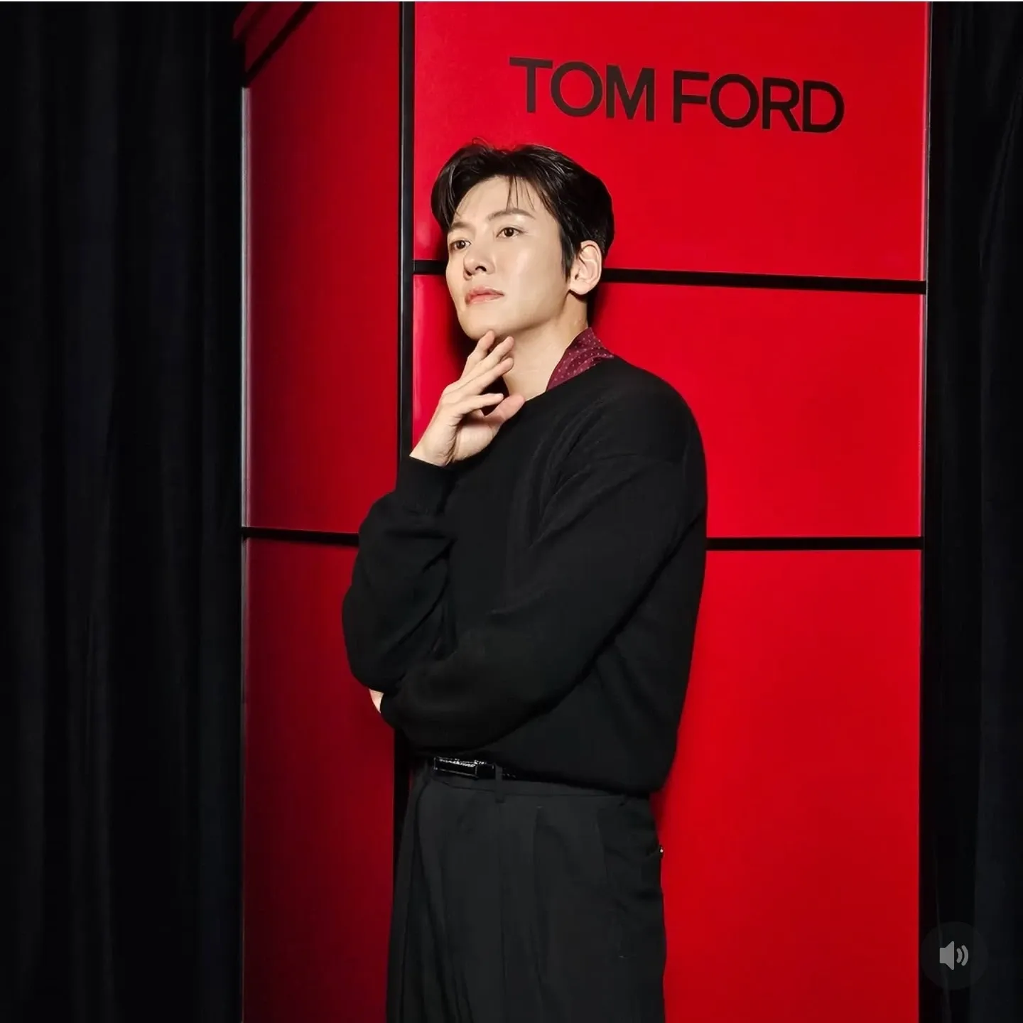 Behind-the-scenes cut of Ji Changwook
