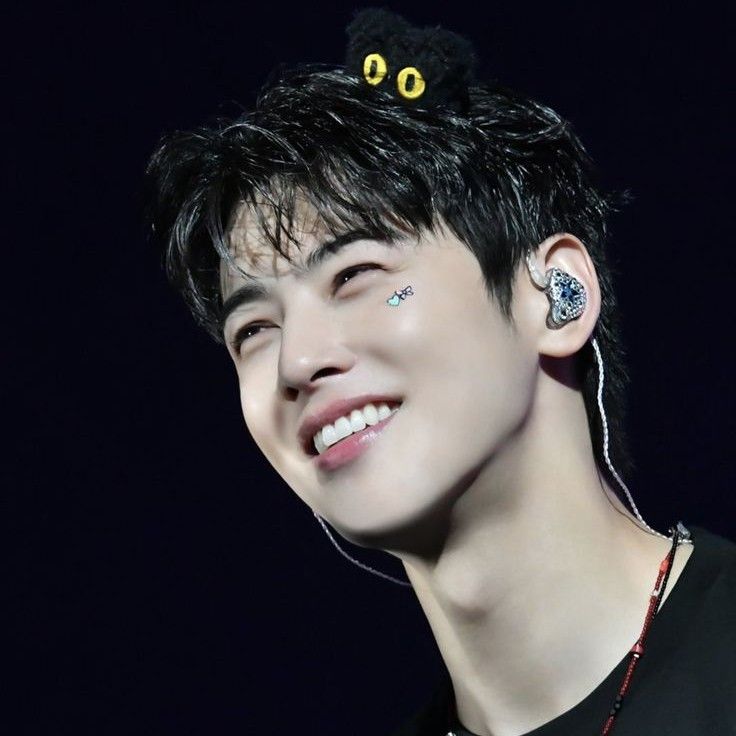 Foto kegiatan terbaru dari Cha Eunwoo