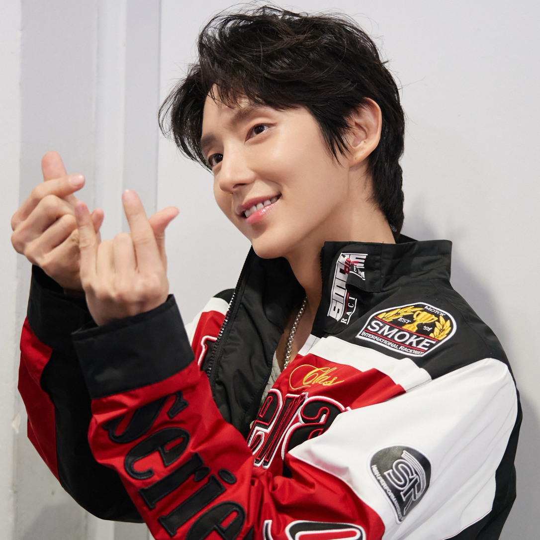 Behind-the-scenes cut of Lee Joongi