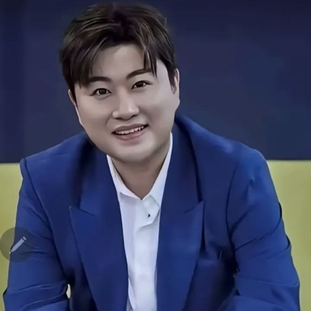 Foto terbaru dari Kim Hojoong