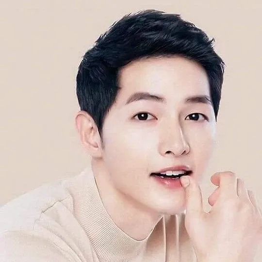 Latest photo of Song Joongki