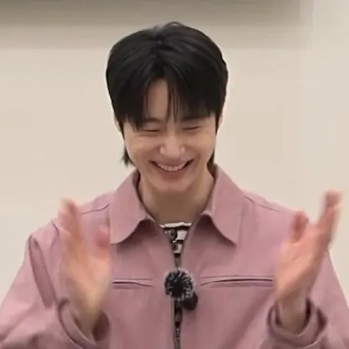 Recent activity shot of Byeon Wooseok