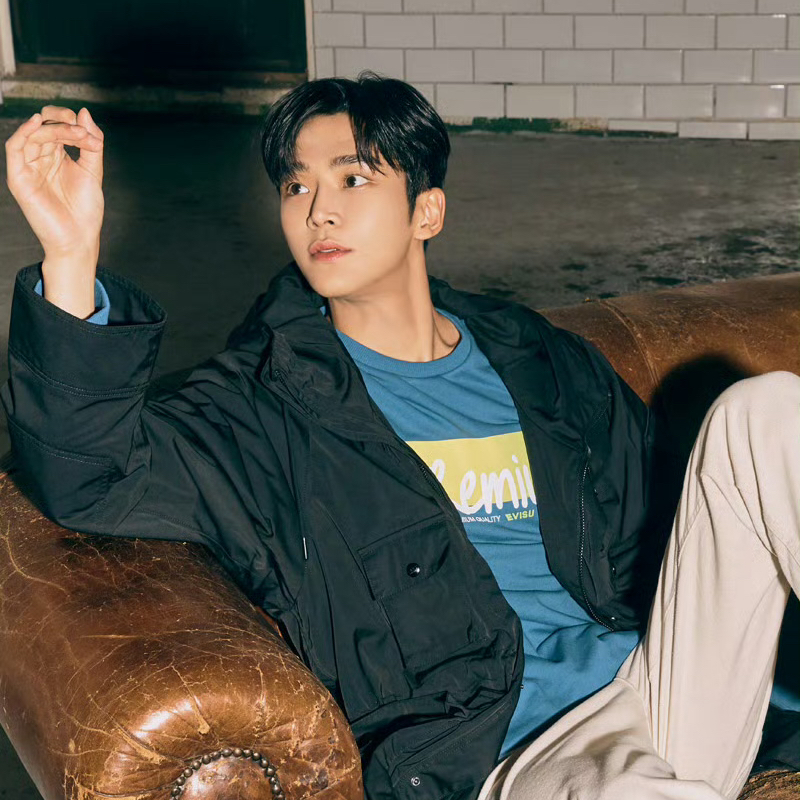 Foto kegiatan terbaru dari Rowoon