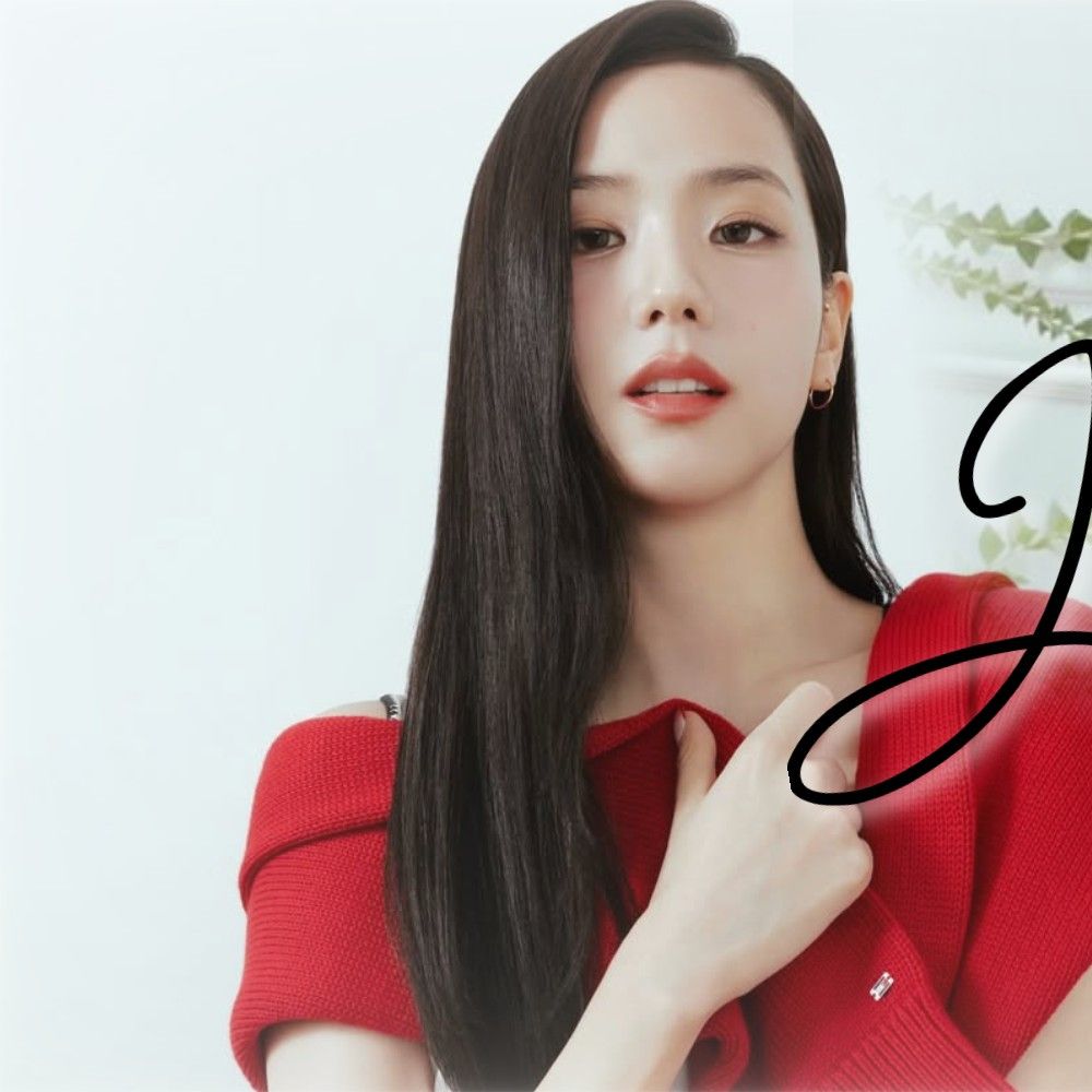 Latest photo of Jisoo (1995)