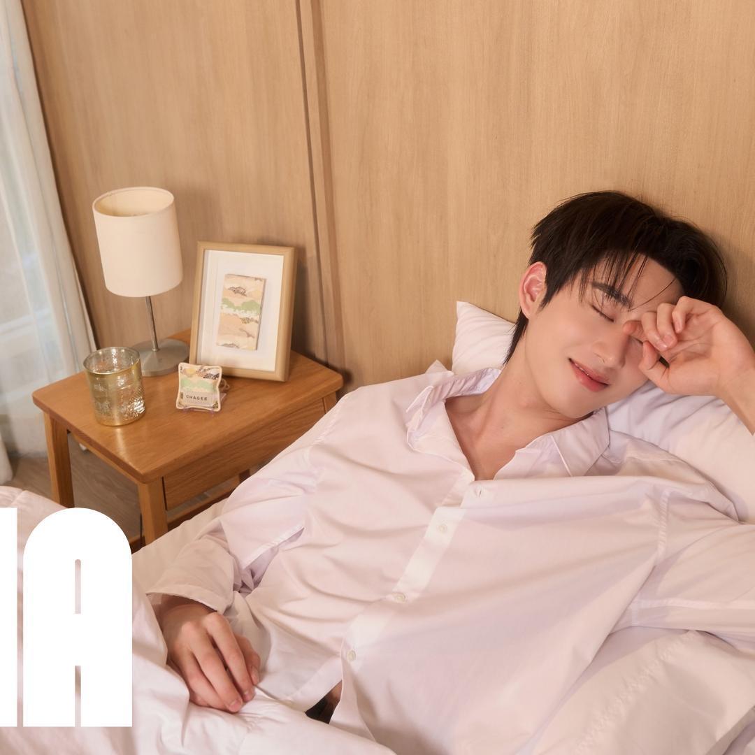 Behind-the-scenes cut of Est Supha Sangaworawong