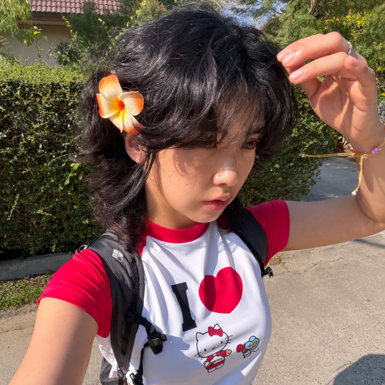 Behind-the-scenes cut of Aiki