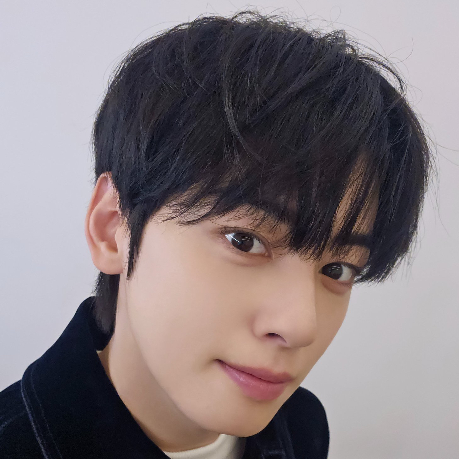 A moment captured by a fan of Cha Eunwoo