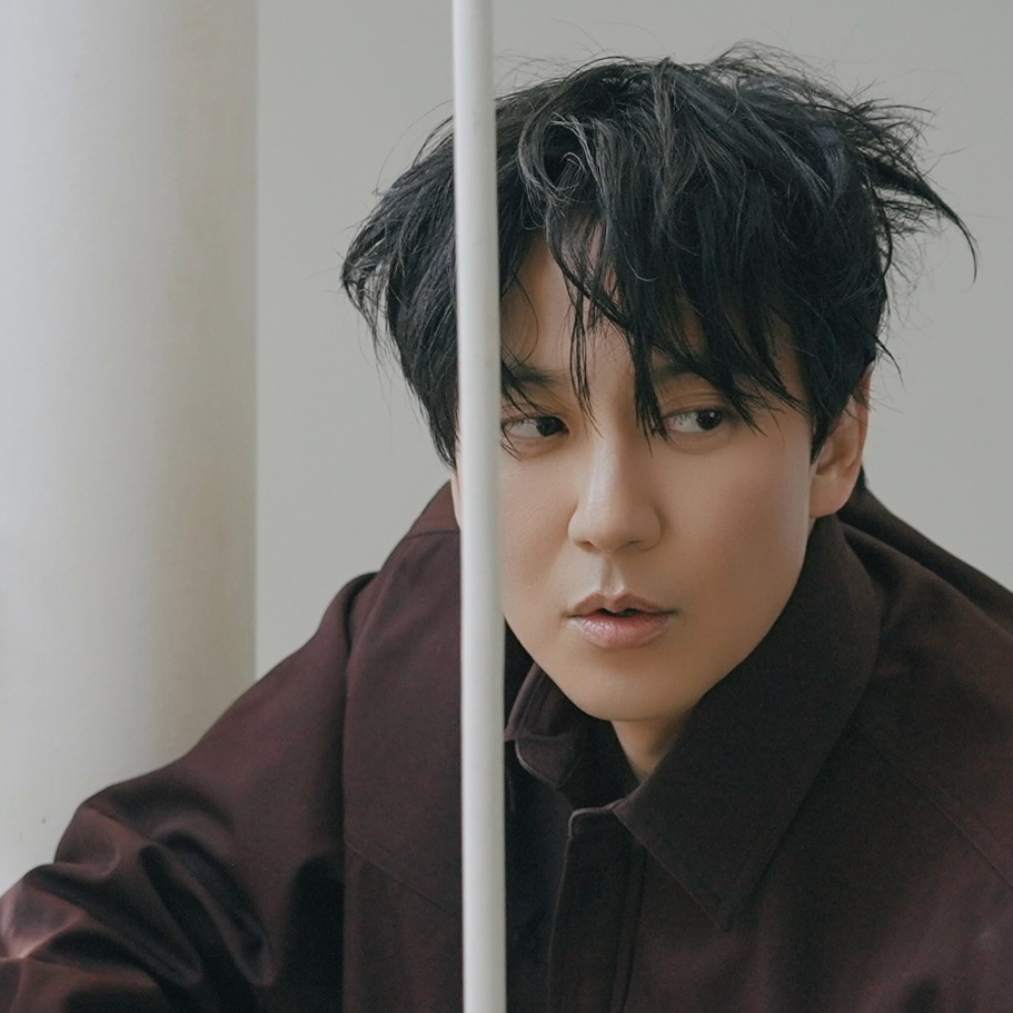 Behind-the-scenes cut of Kim Namgil