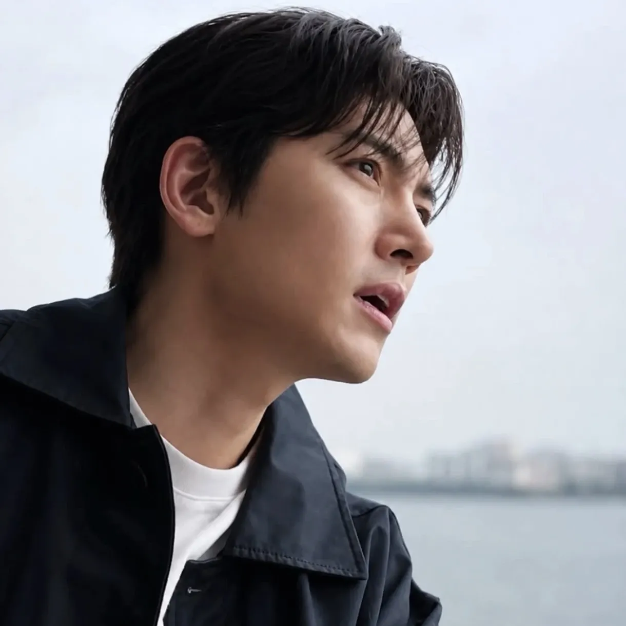 Behind-the-scenes cut of Ji Changwook