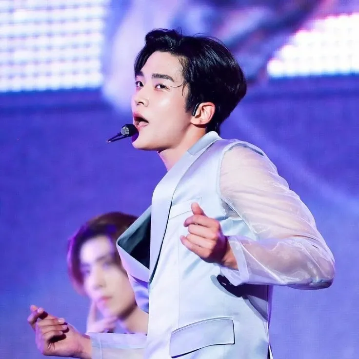Cuplikan di balik layar dari Rowoon