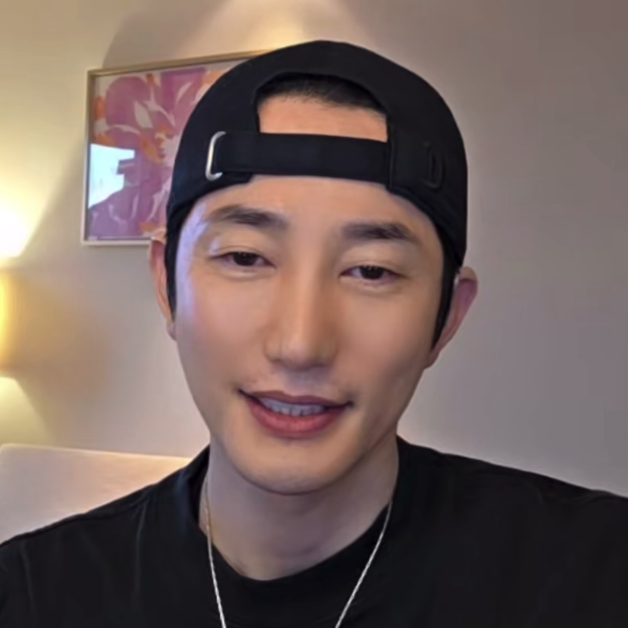 Recent activity shot of Park Sihoo