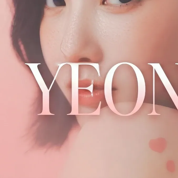 Behind-the-scenes cut of Yeonwoo