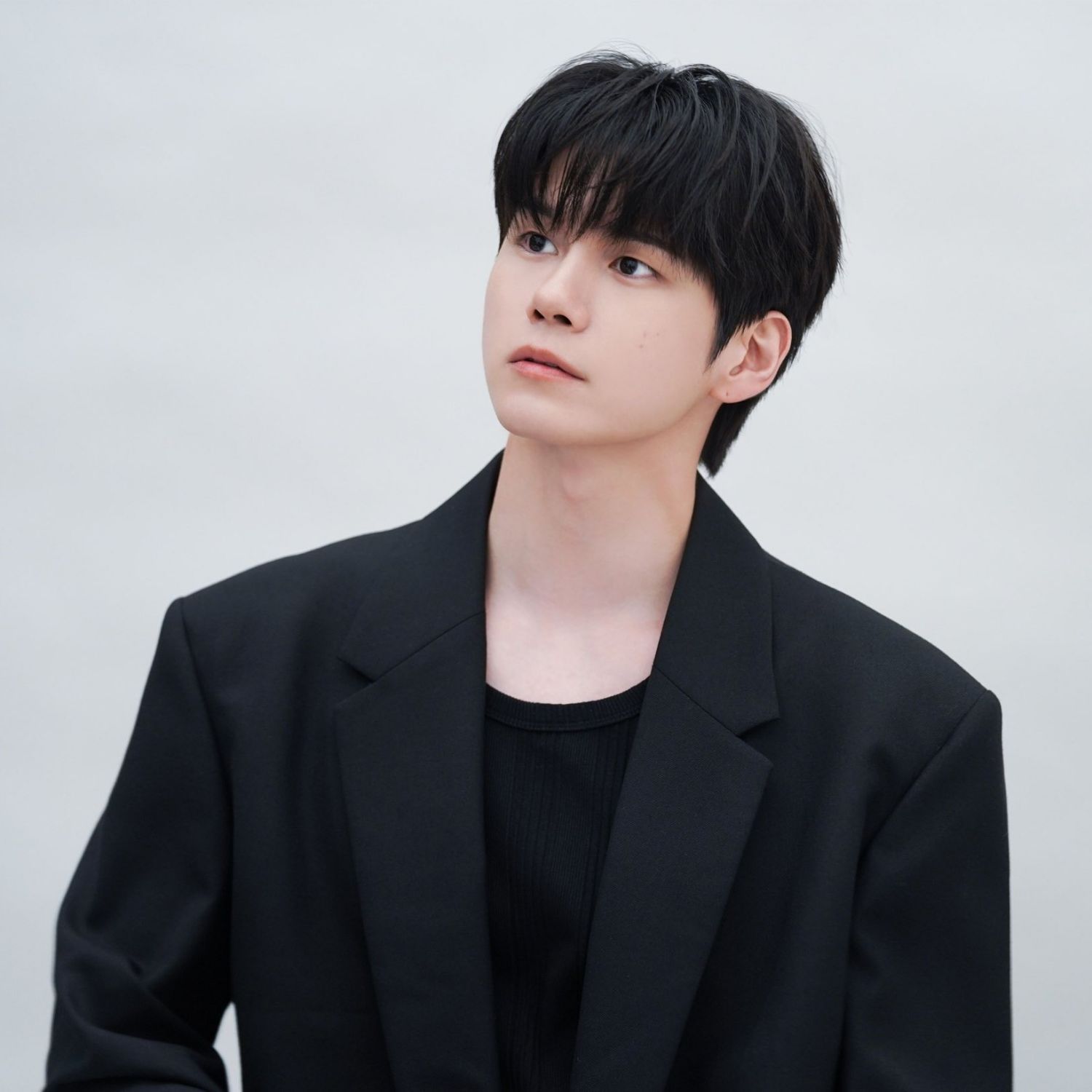 A moment captured by a fan of Ong Seongwu