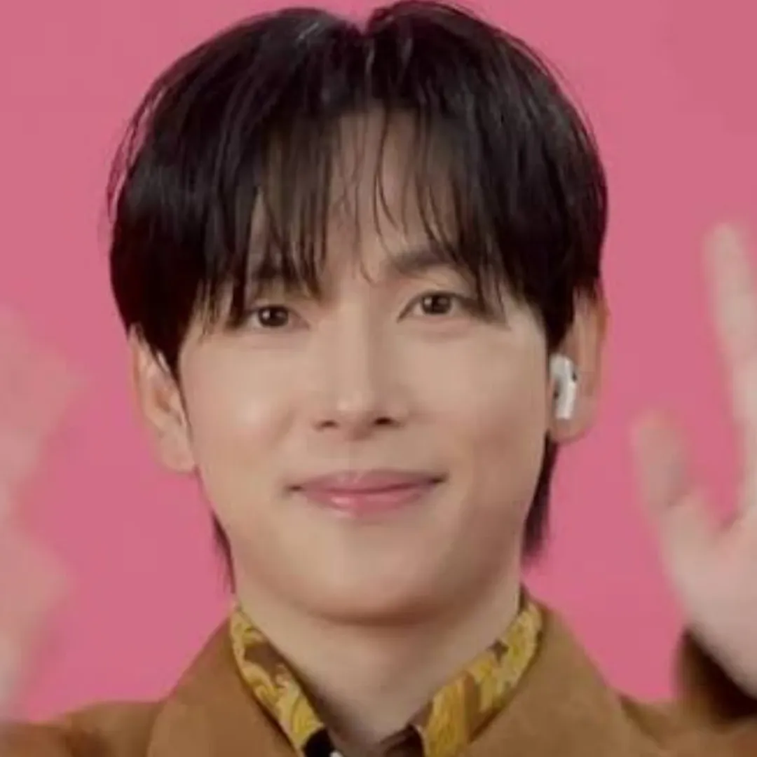 Latest photo of Yim Siwan