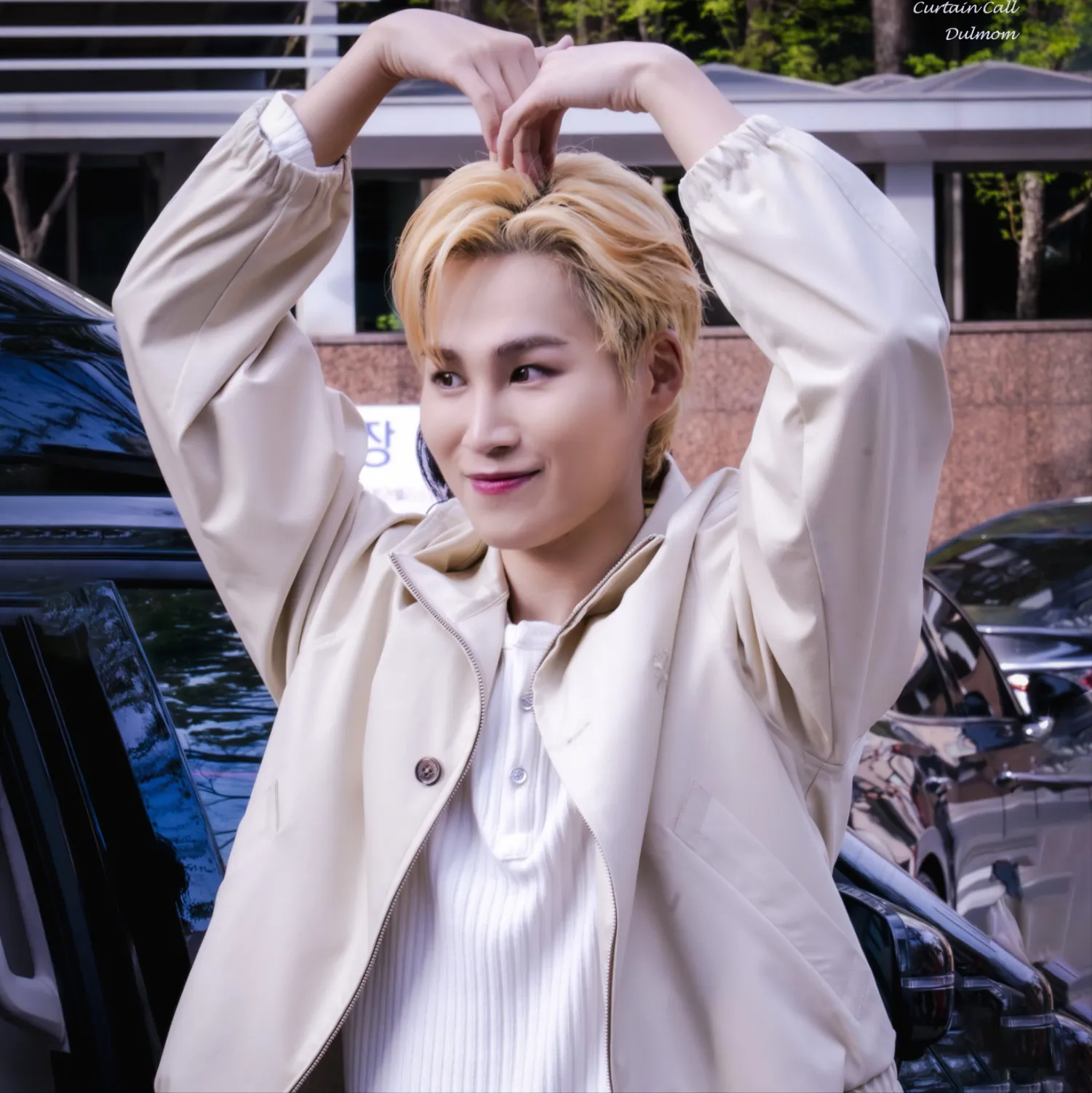 Cuplikan di balik layar dari Kim Heejae