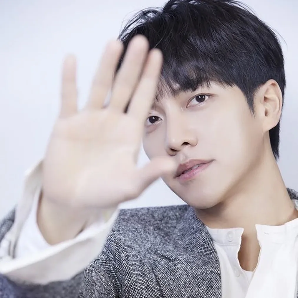 Momen yang diabadikan oleh penggemar Lee Seunggi