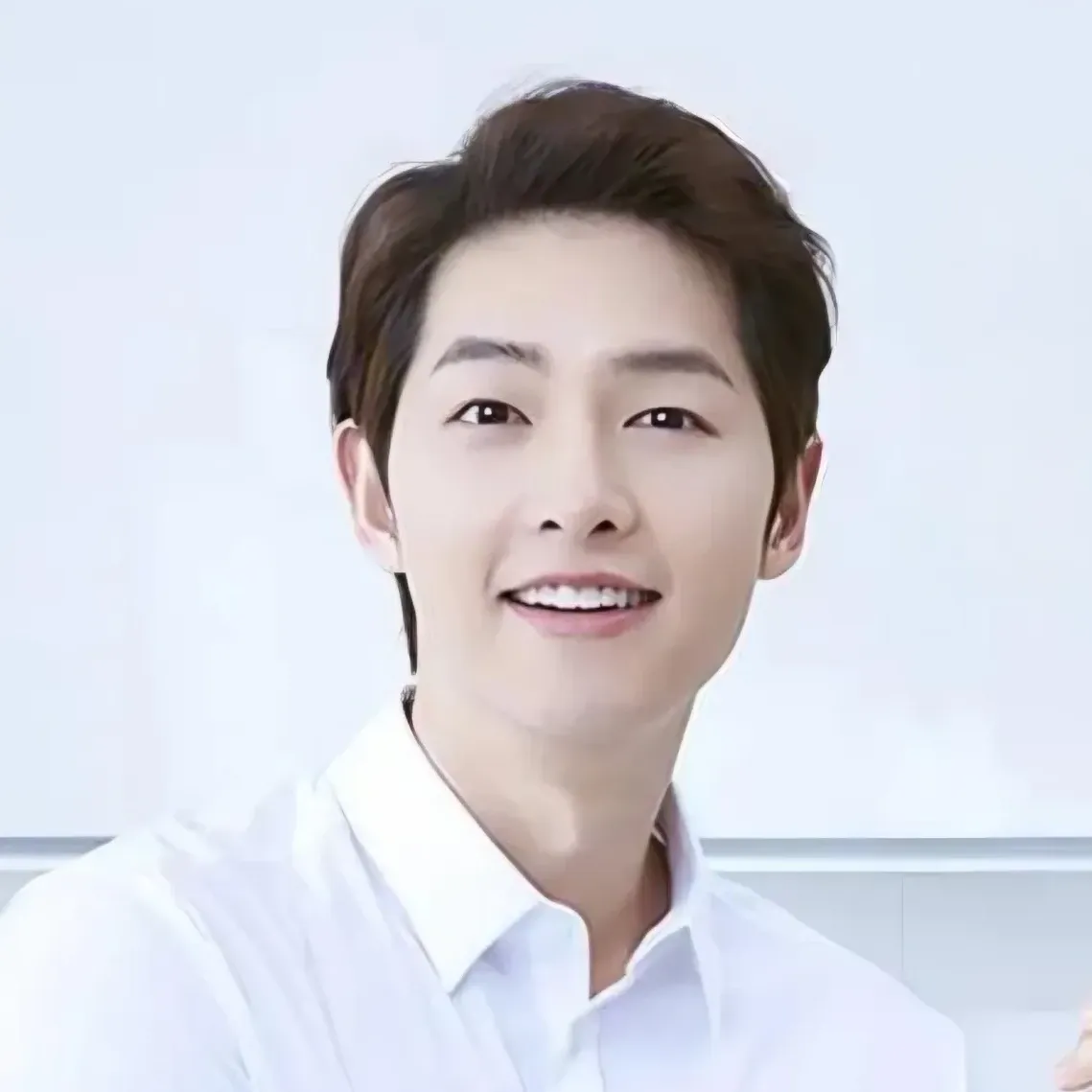 Foto kegiatan terbaru dari Song Joongki