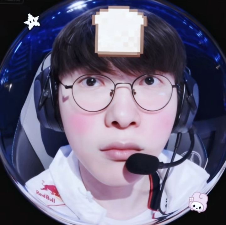 A moment captured by a fan of Faker