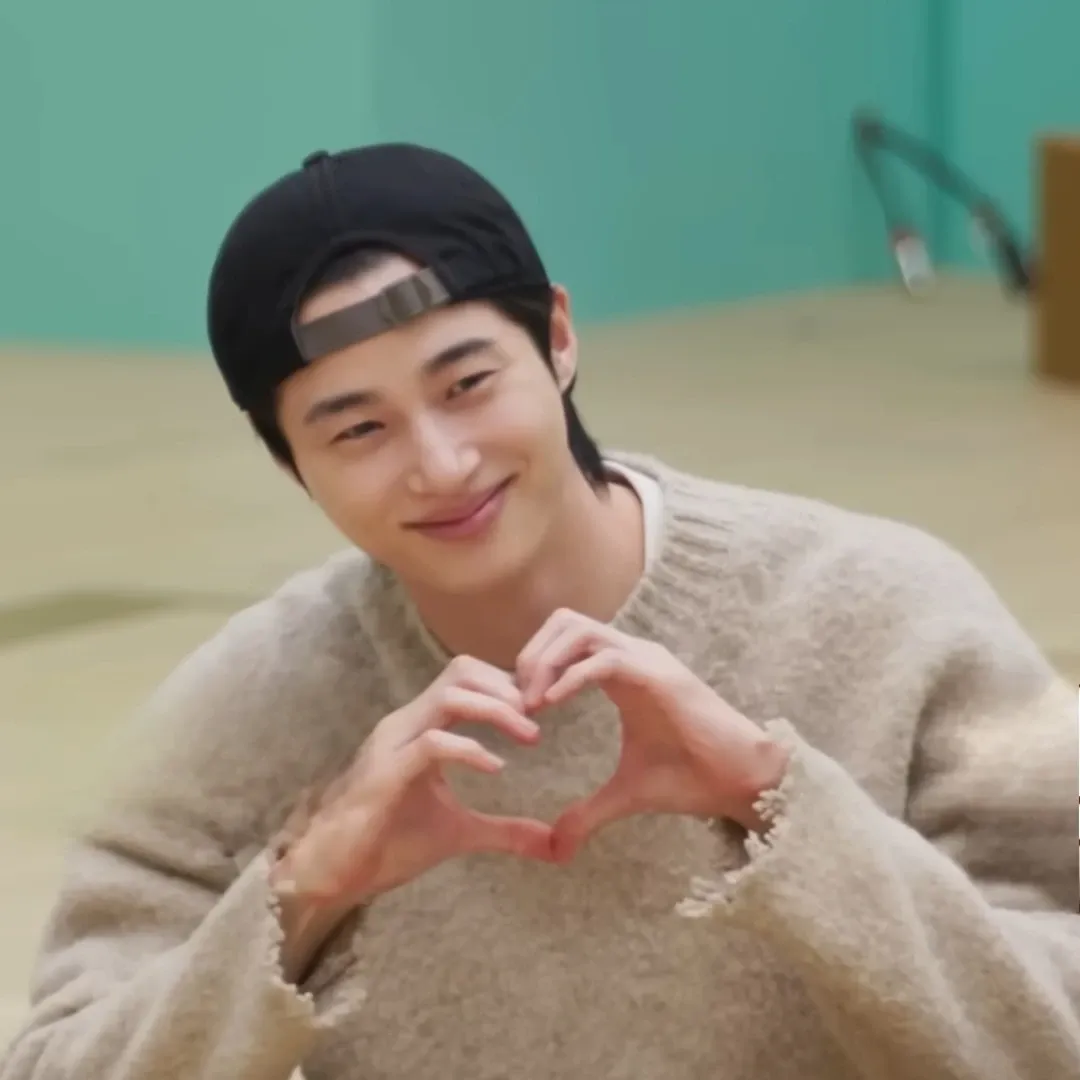 Latest photo of Byeon Wooseok