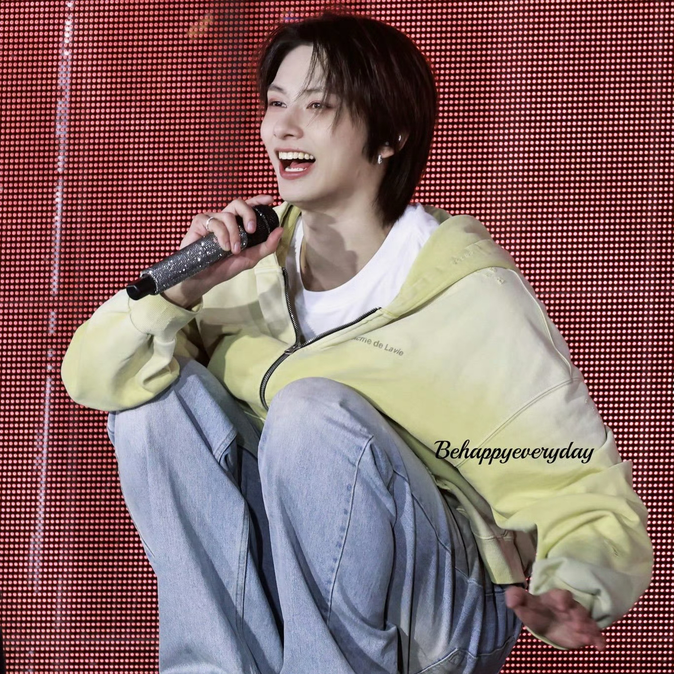 Latest photo of Wen Junhui