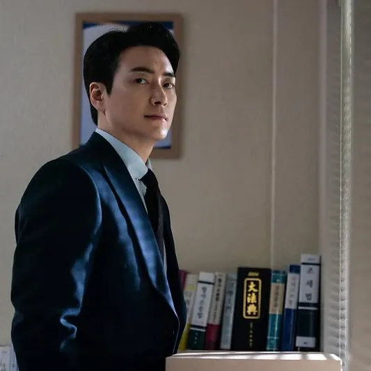 Latest photo of Lee Joonhyuk