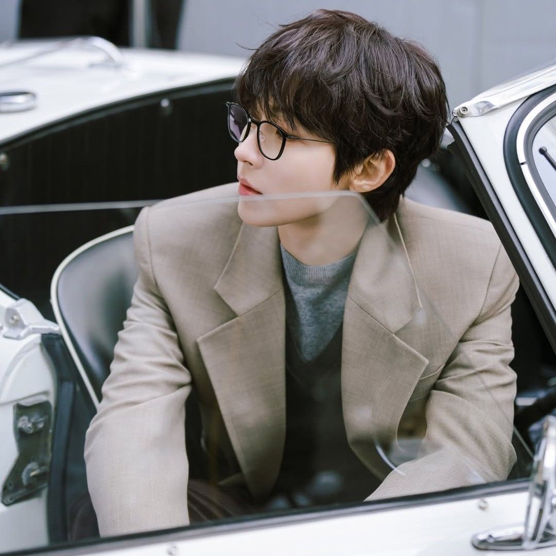 황인엽의 최신 사진