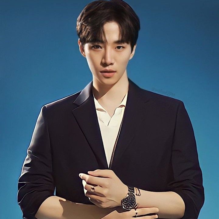 Behind-the-scenes cut of Lee Junho