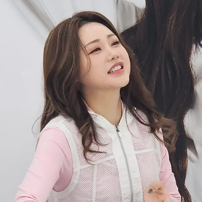 홍지윤의 최신 사진