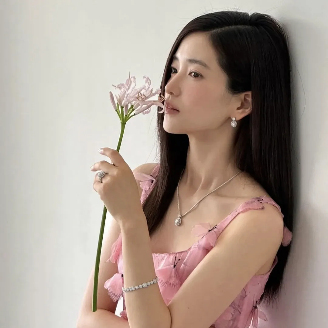 Recent activity shot of Kim Taeri