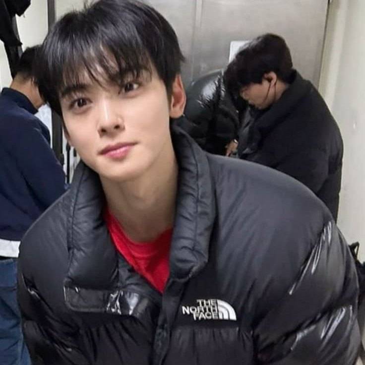 チャ・ウヌのビハインドカット