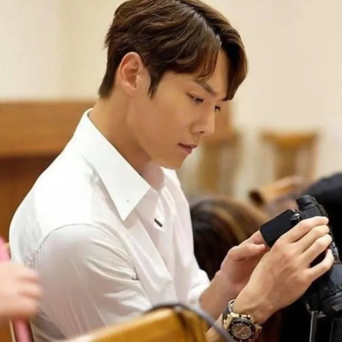 A moment captured by a fan of Choi Jinhyuk