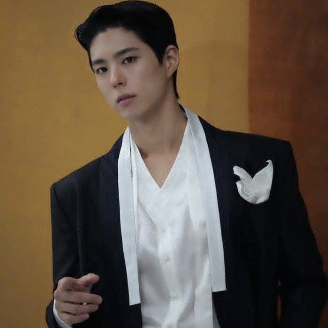 A moment captured by a fan of Park Bogum