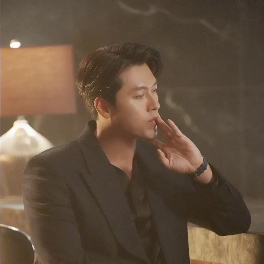 Cuplikan di balik layar dari Hyun Bin
