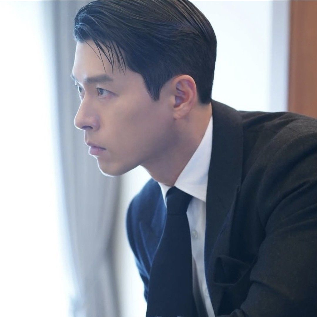 현빈의 최신 사진