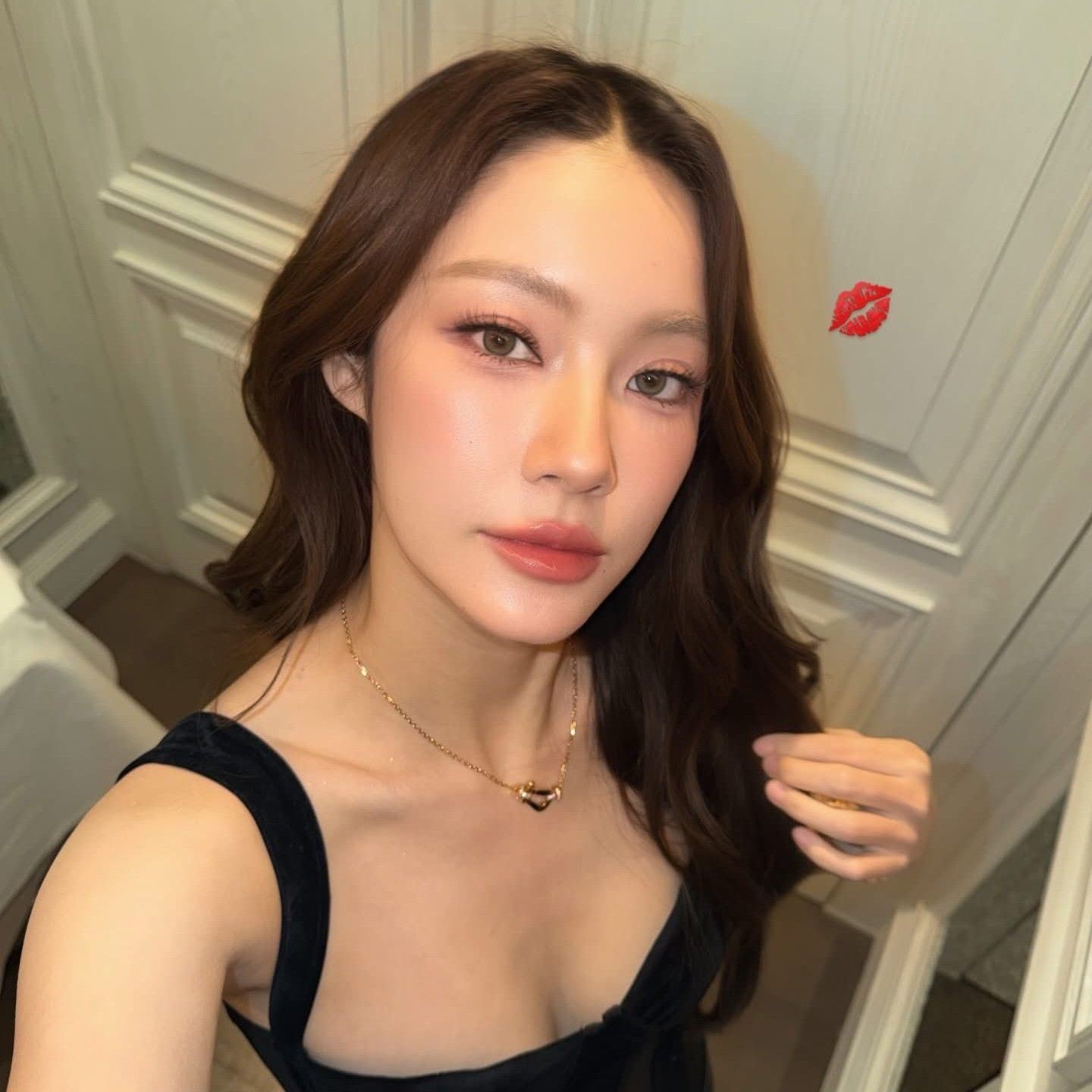 Behind-the-scenes cut of Namtan Tipnaree Weerawatnodom