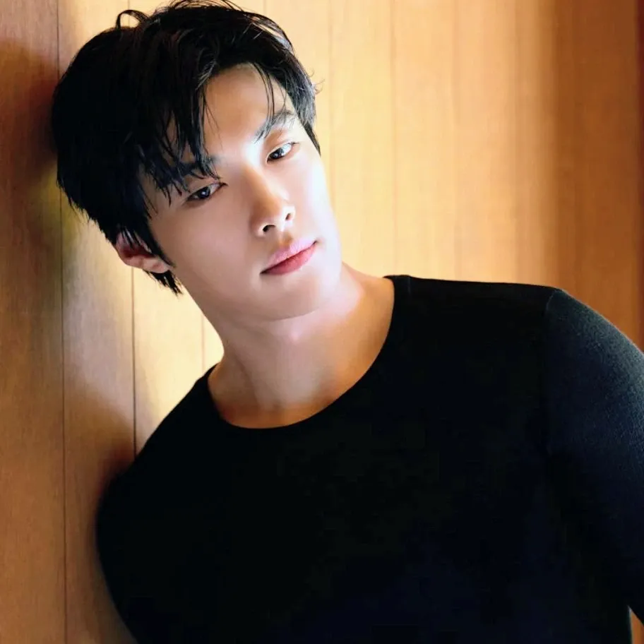 Recent activity shot of Woo Dohwan